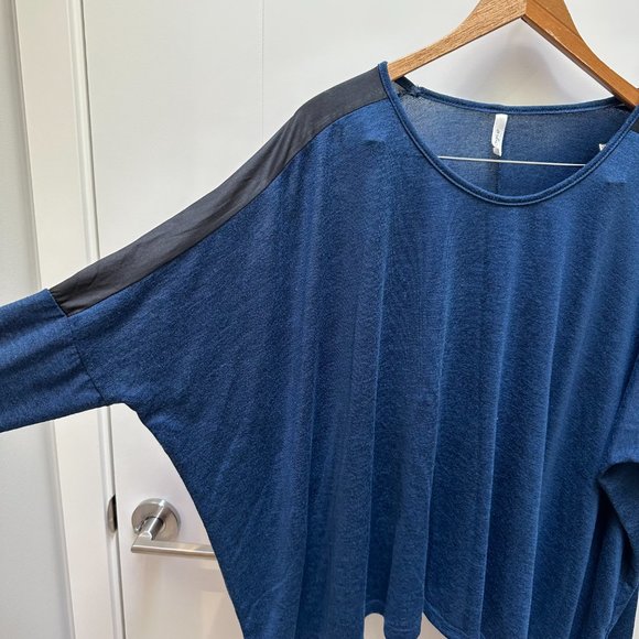 Faux Leather Shoulder Blue Baggy Long Sleeve T-Shirt - Picture 3 of 5